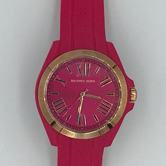 NWOT Michael Kors Women’’s Dark Rose Watch With Rubber Wristband - Picture 7 of 14